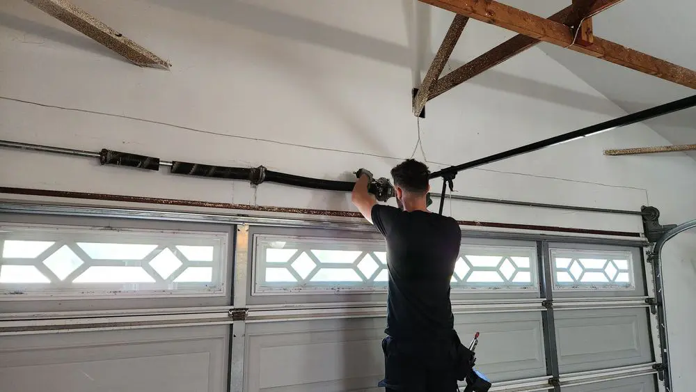 can-broken-garage-door-spring-cause-safety-risks